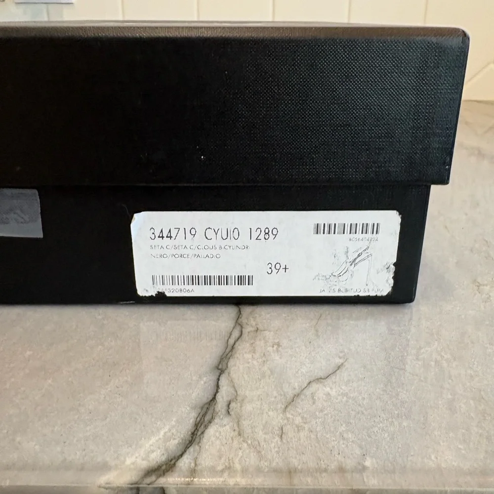 Never worn, Saint Laurent Black and Silver Studded Heels with box size 9.5 - Picture 9 of 11